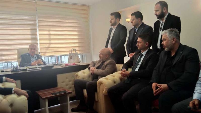 Başkan Karalar'a Geniş Katılımlı Geçmiş Olsun Ziyareti 1.jpg